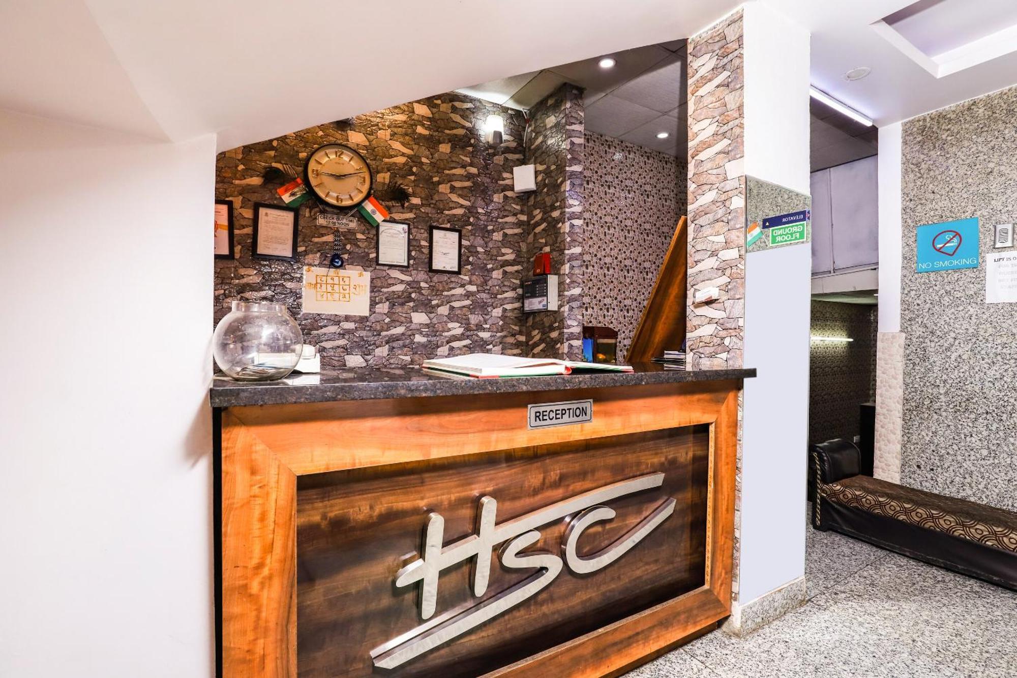 Hotel O Sehej Continental Ню Делхи Екстериор снимка